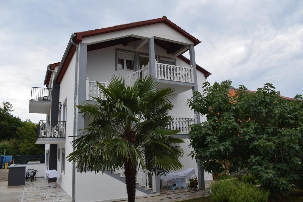 Apartments Malinska-Kajkic Exterior photo
